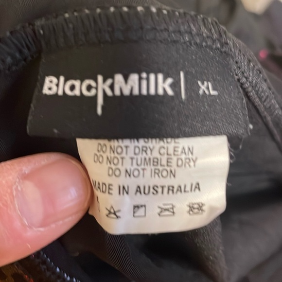 Blackmilk Geometric Floral Pink Leggings in XL - Picture 5 of 6